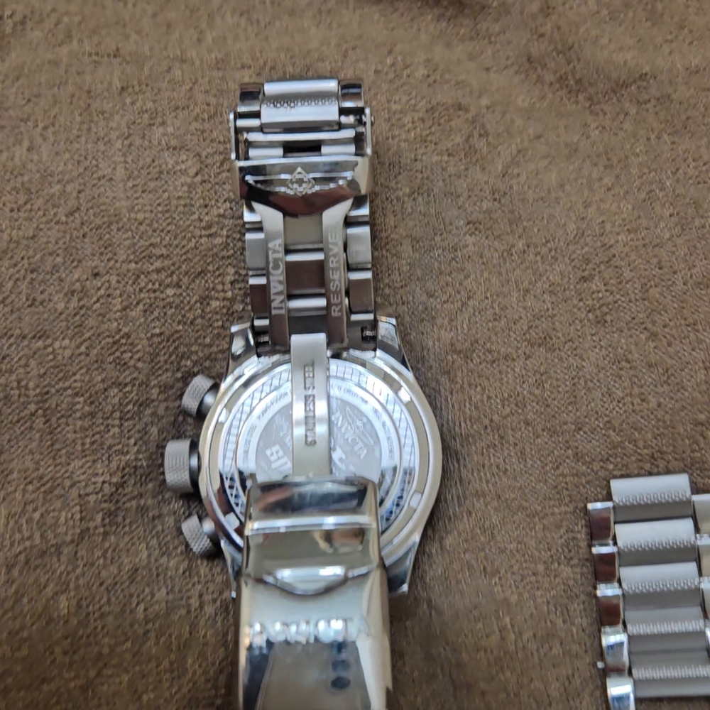 Invicta Bolt Reserve Collection Women's Watch-Needs a New Battery - Picture 12 of 15